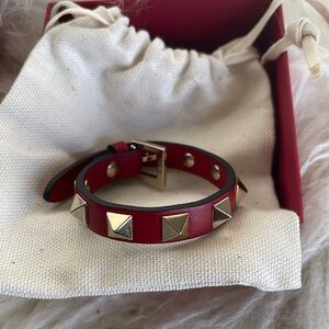VALENTINO GARAVANI Rockstud Leather Buckle Bracelet NEW